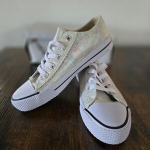 New Airwalk LEGACEE Sneakers texture NWT and Box